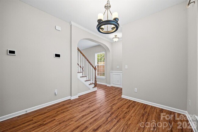 Building Photo - 2330 Mirage Pl