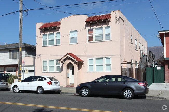 Building Photo - 406 Baden Ave