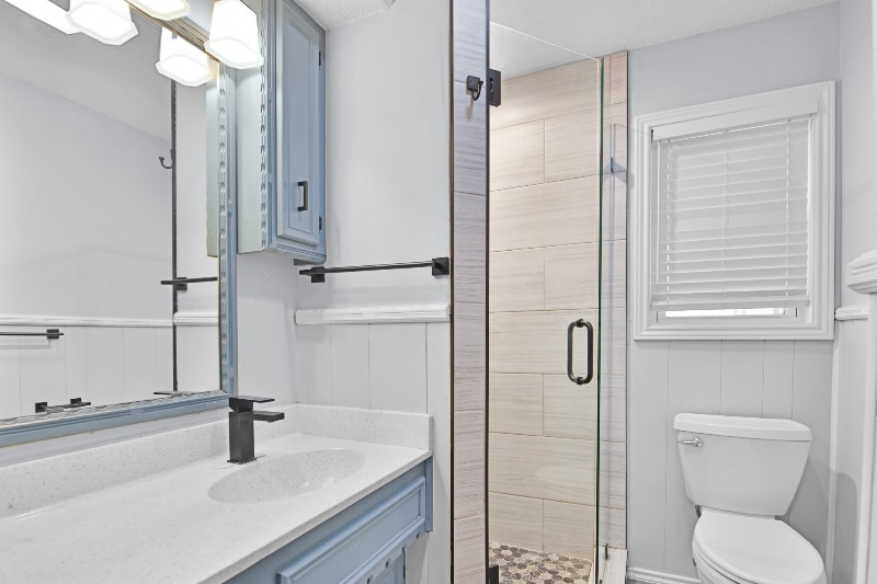 Building Photo - 6907 Avenue W