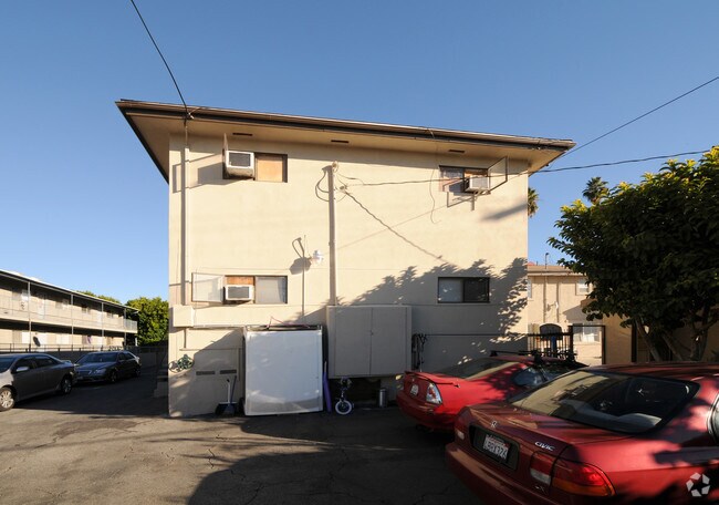 Building Photo - 2234 Norwalk Ave