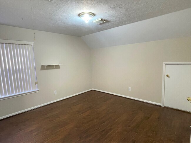 Building Photo - 2218 Cypress Run Dr