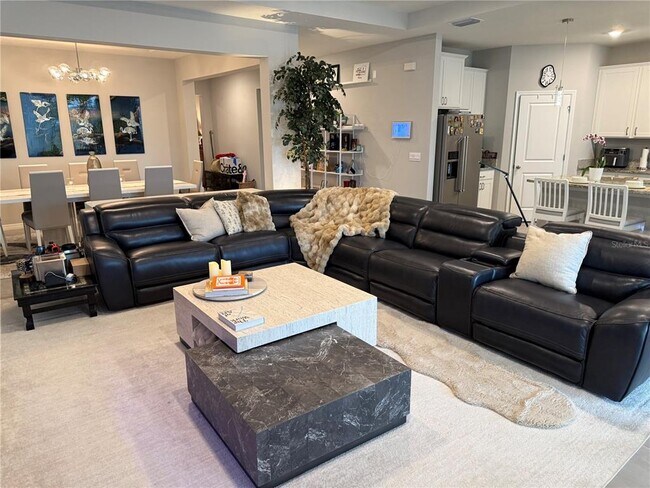 Building Photo - 10437 Laxer Cay Loop