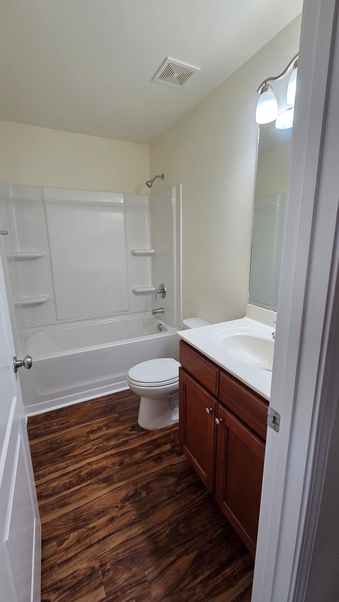 Building Photo - 113 Beechleaf Ct