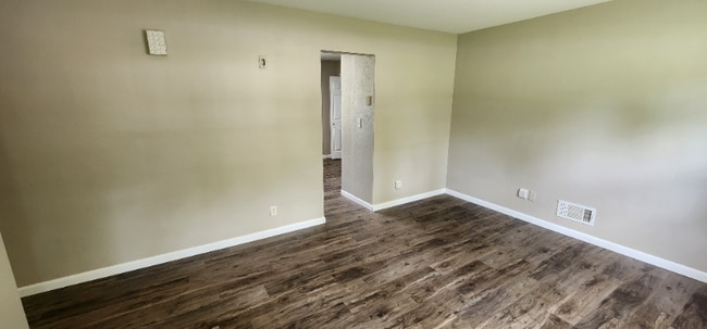 Building Photo - 809 N Patton Ave