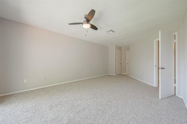 Building Photo - 19510 Westhaven Dr