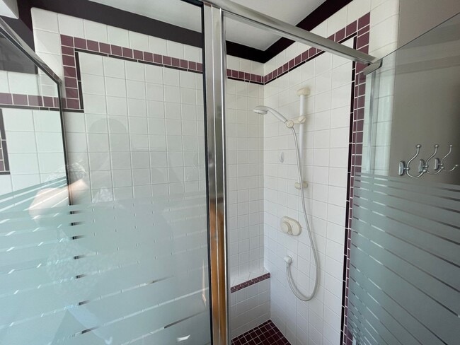 Building Photo - Updated 3 bedroom, 2 bath home