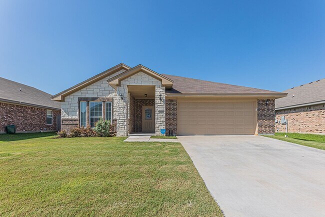 Building Photo - 810 Earp Dr