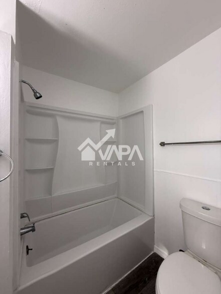 Building Photo - 6514 Mossledge Dr