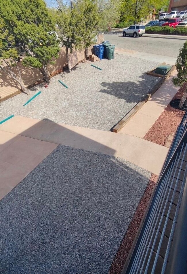 Building Photo - 1307 Rufina Ln