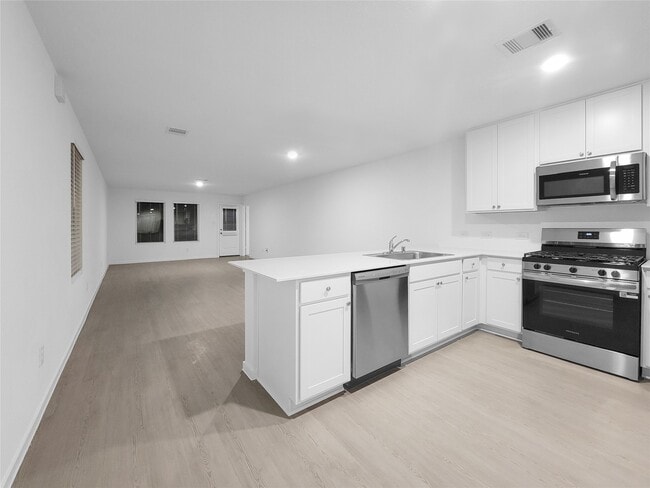 Building Photo - 31449 Moore Rd