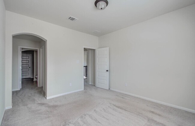 Building Photo - 15108 Botanical Garden Dr