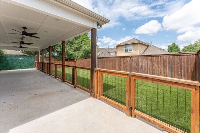 Building Photo - 4905 Carrotwood Dr