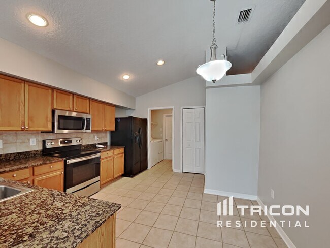 Building Photo - 13017 Brant Tree Dr