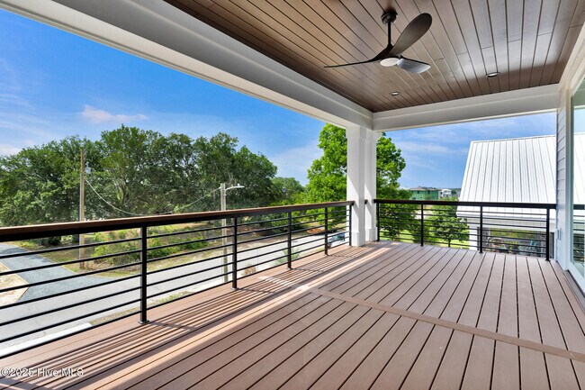 Building Photo - 109 Broadview Ln