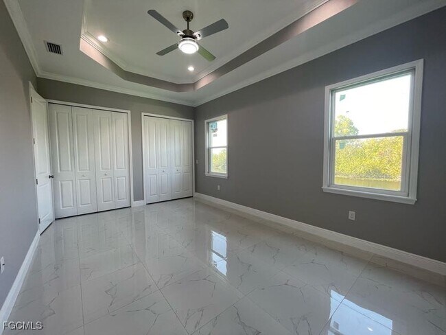 Building Photo - 1117 NE 11th Terrace