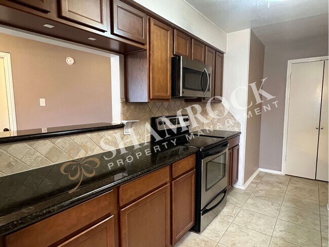 Building Photo - Bent Tree Condo