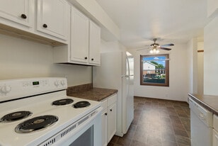 Building Photo - 3772 S 81st St