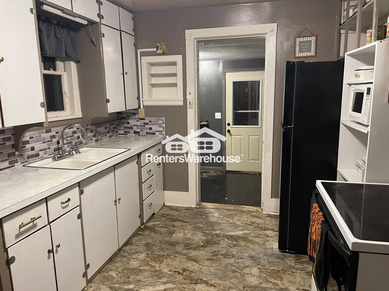 Building Photo - 1053 23rd Ave