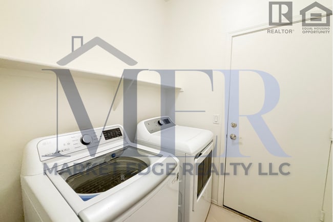 Building Photo - 4Bed/2Bath Furnished Home w/3 Car Garage! $399 MOVE-IN SPECIAL! Move-In Ready on 03/05/2026!