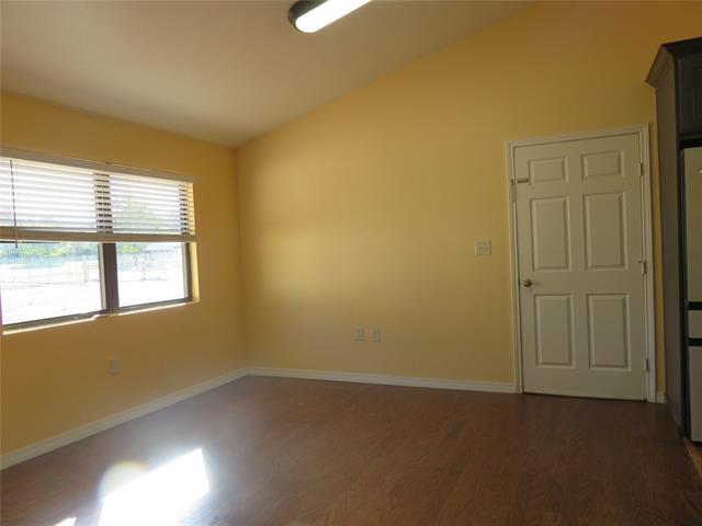 Building Photo - 3714 Deaver Rd