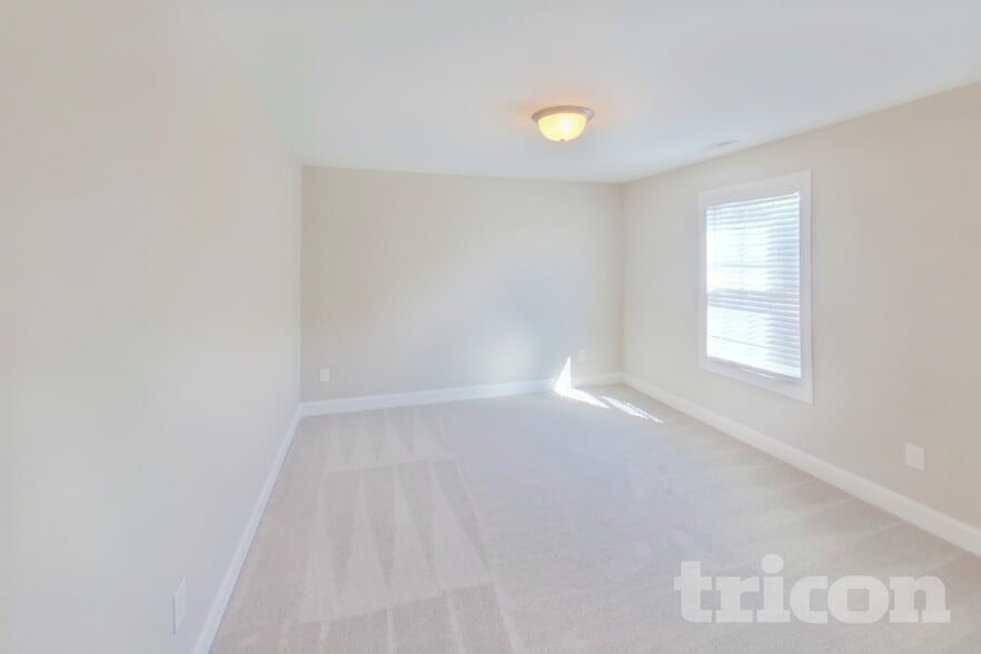 Building Photo - 1509 Burrows Ave
