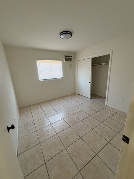 Building Photo - 33345 Navajo Trl