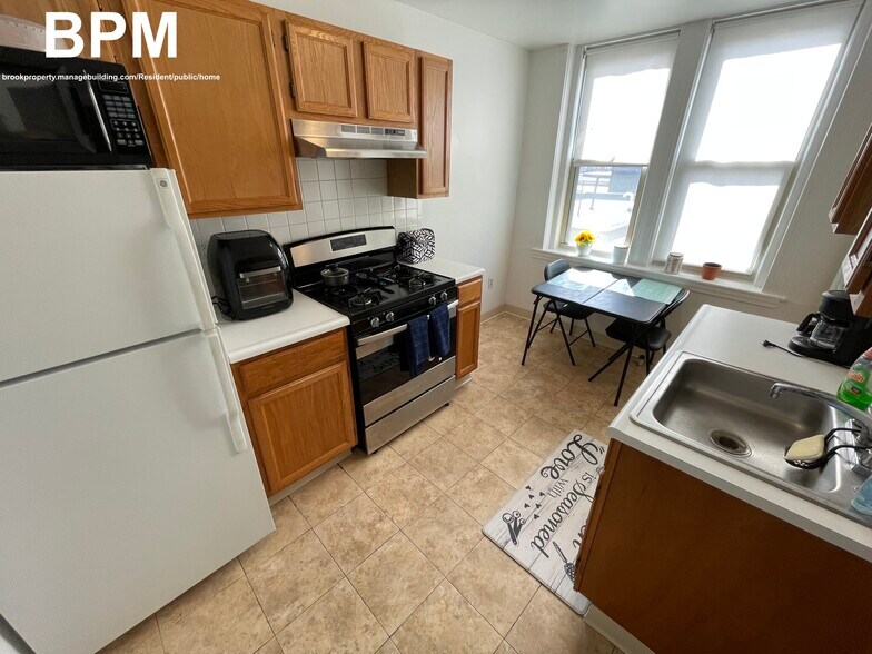 Primary Photo - 20 Colborne Rd