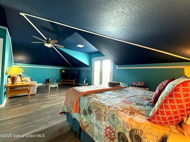 Building Photo - 973 N Harbor City Blvd