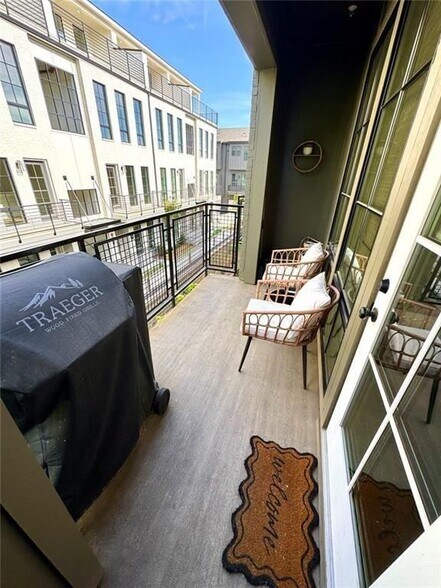 Building Photo - 1279 Viney Way NW