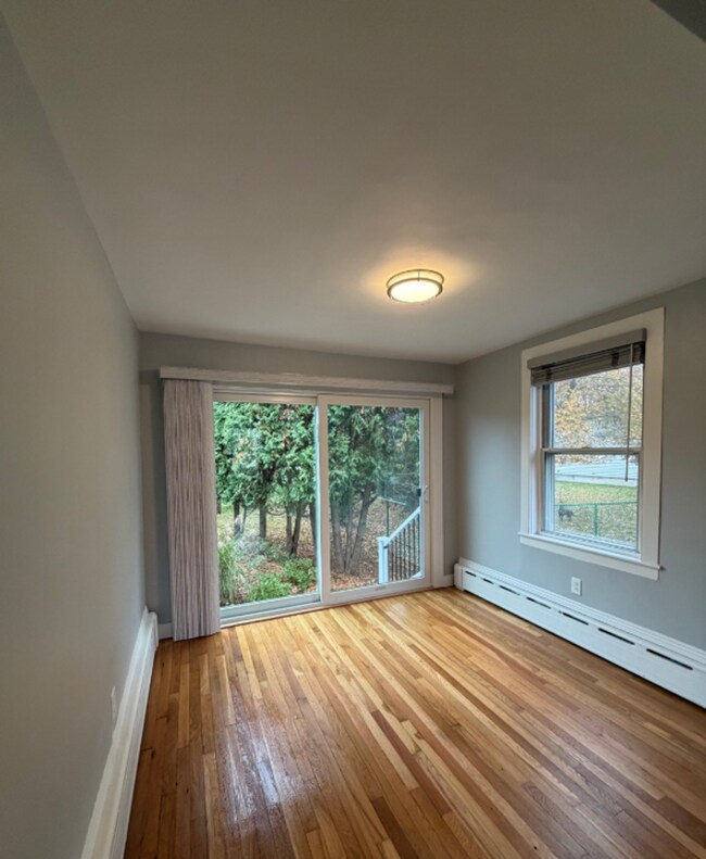 Building Photo - 148 Russells Mills Rd