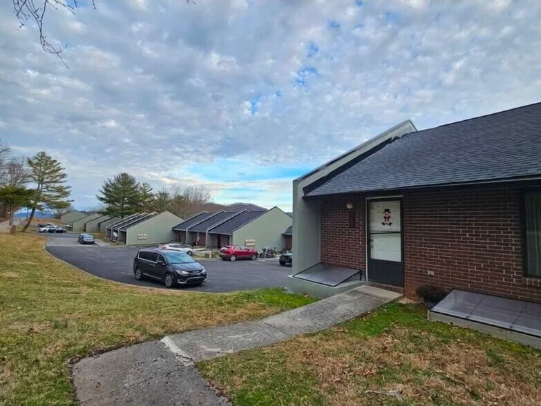 Building Photo - 345 McVey Rd
