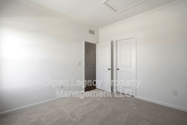 Building Photo - 767 Roy Adams Rd