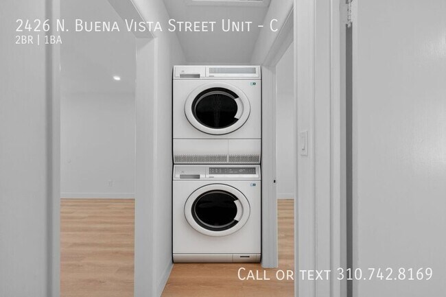 Building Photo - 2426 N Buena Vista St