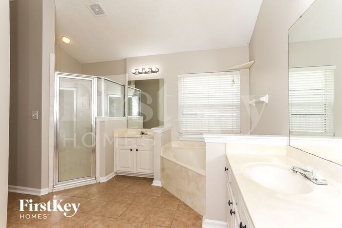 Building Photo - 2563 Watermill Dr