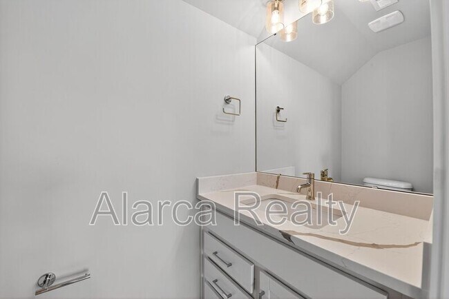 Building Photo - 2123 Bryant Park Dr