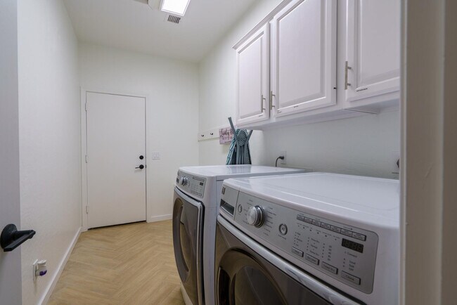 Building Photo - 17635 N 55th Pl