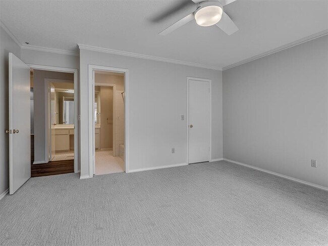Building Photo - 2530 NW 62nd St