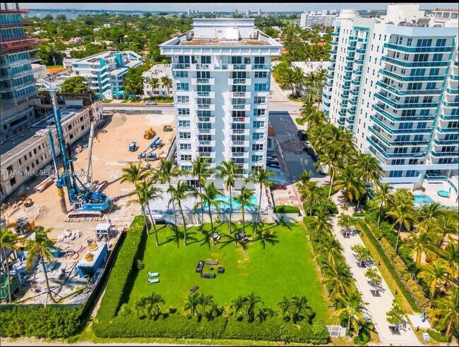 Building Photo - 9195 Collins Ave