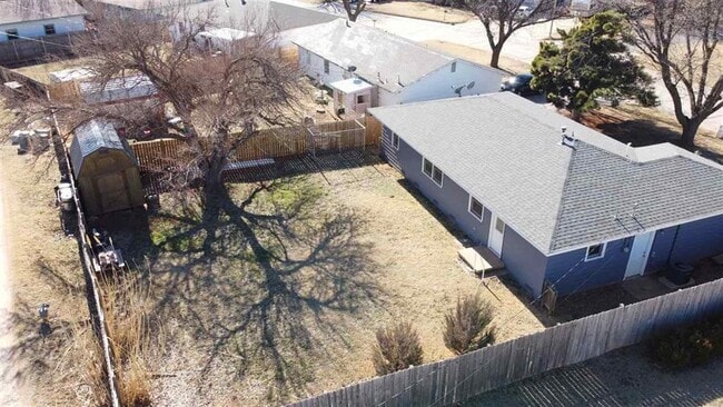 Building Photo - 2104 3rd St