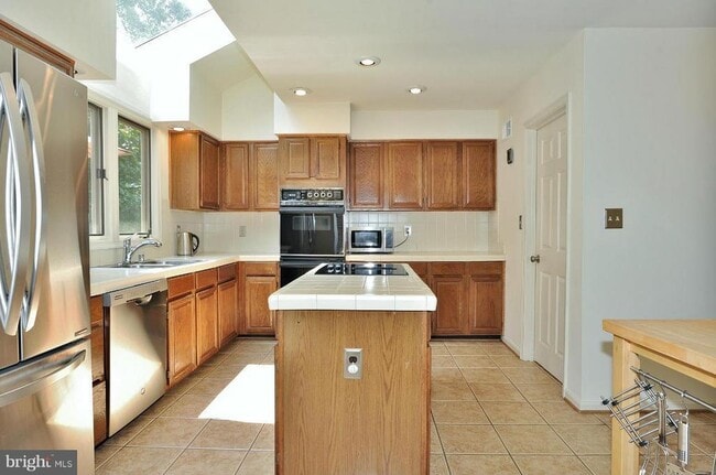 Building Photo - 7509 Mullingar Ct