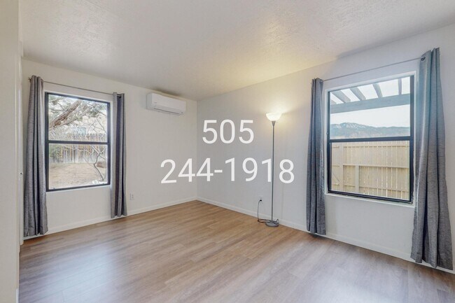 Building Photo - 876 Tramway Ln Ct NE