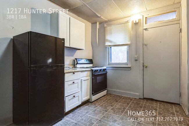 Building Photo - 1217 Hunter St