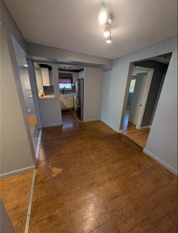 Building Photo - 3022 Deleuil Ave