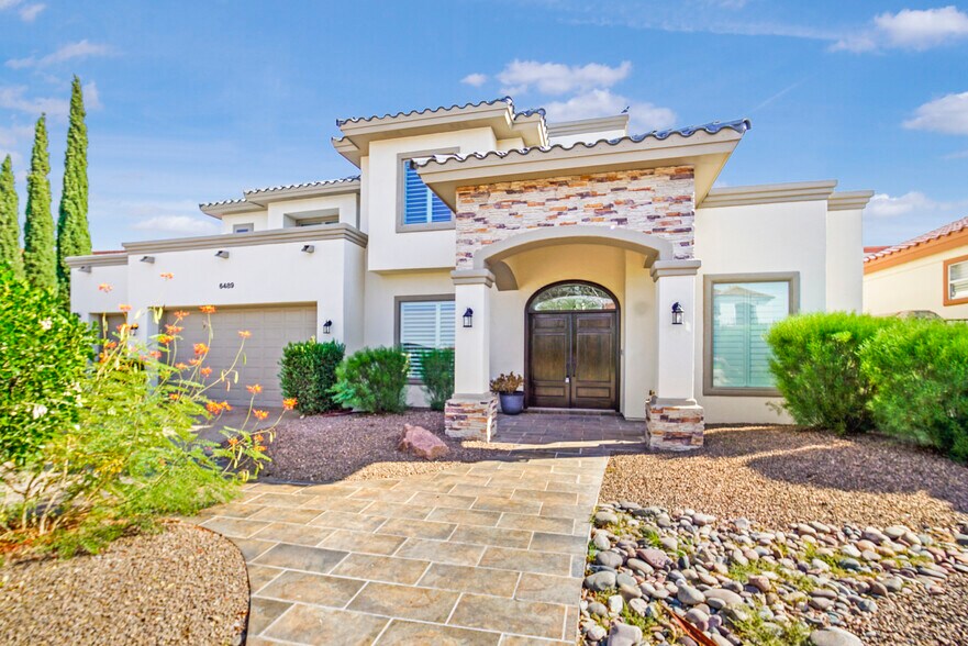 Building Photo - 6489 Calle Placido Dr