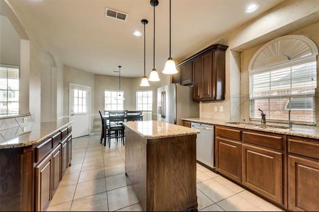 Building Photo - 308 Wisteria Way