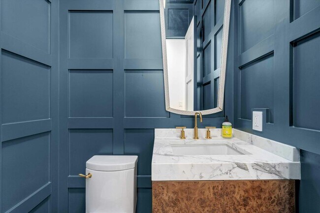 Building Photo - 5101 Cuesta Verde