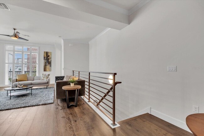 Building Photo - 474 Hazelnut Ct