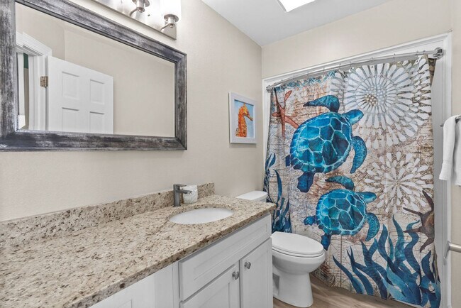 Building Photo - 2805B N Ocean Blvd