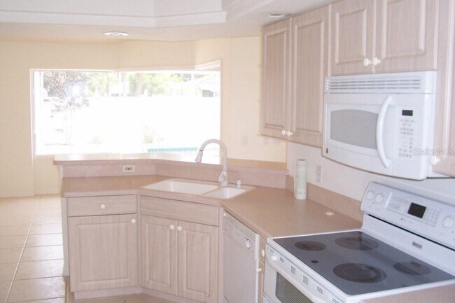 Building Photo - 4228 Chiffon Ln