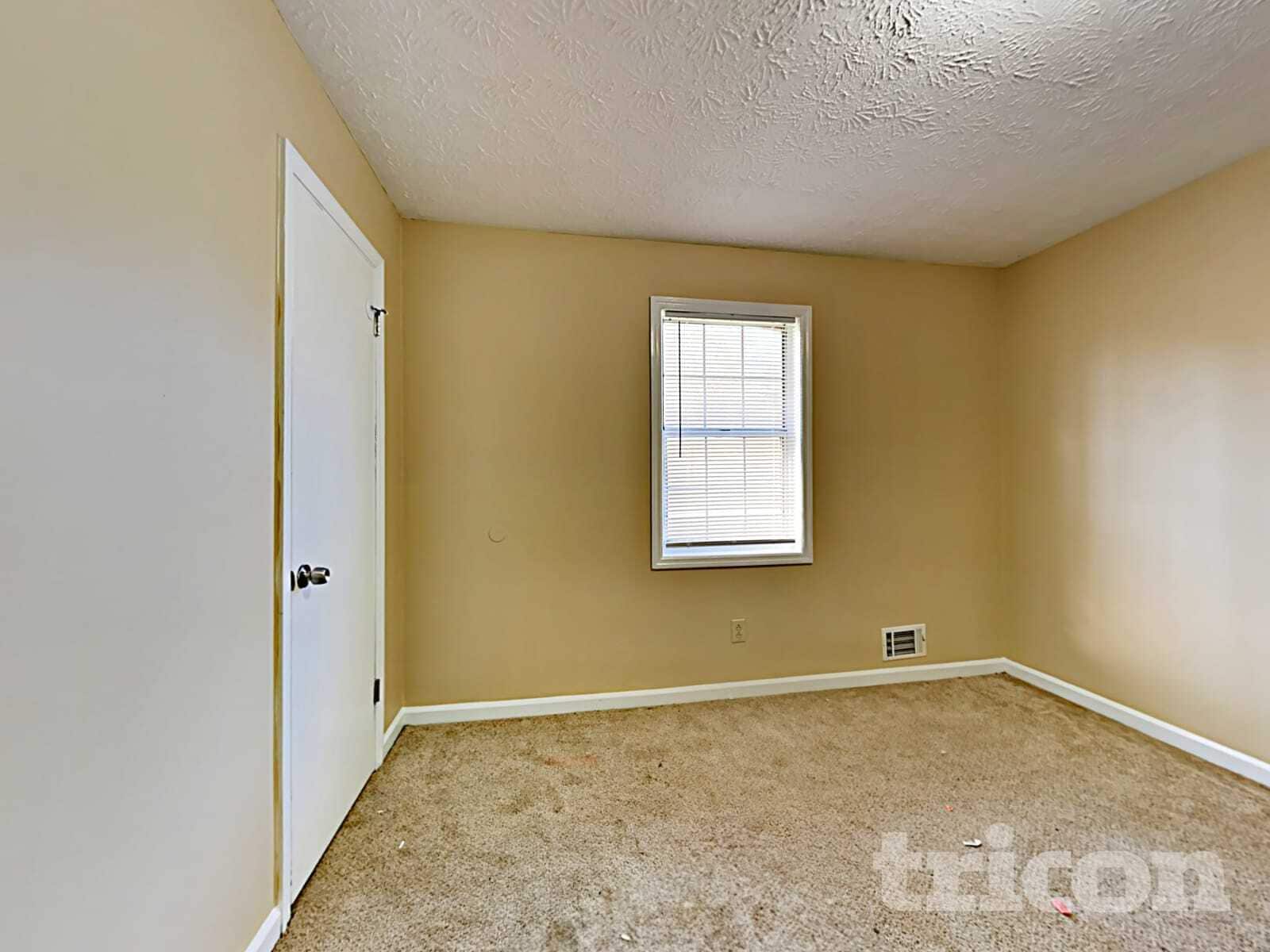 Building Photo - 340 Edna Dr